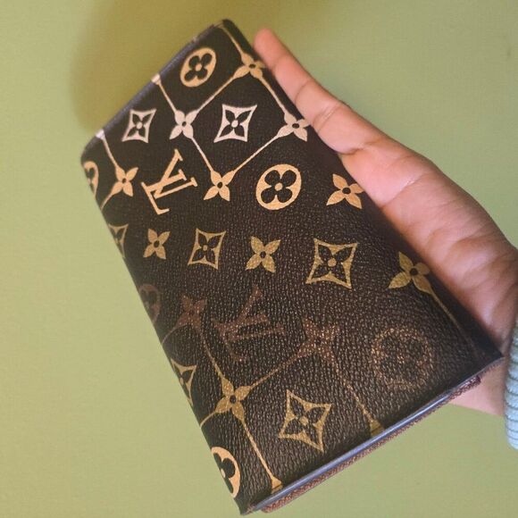 Custom Painted Authentic Louis Vuitton International Snap Wallet - Picture 15 of 17